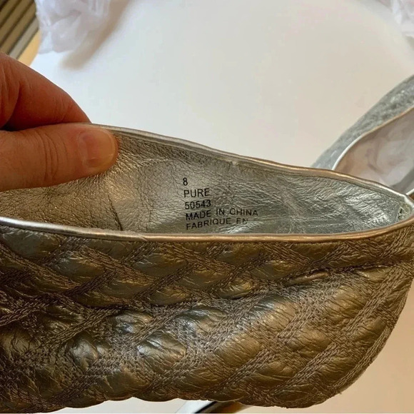 XOXO Silver Metallic Heels Size 8 - Picture 8 of 12